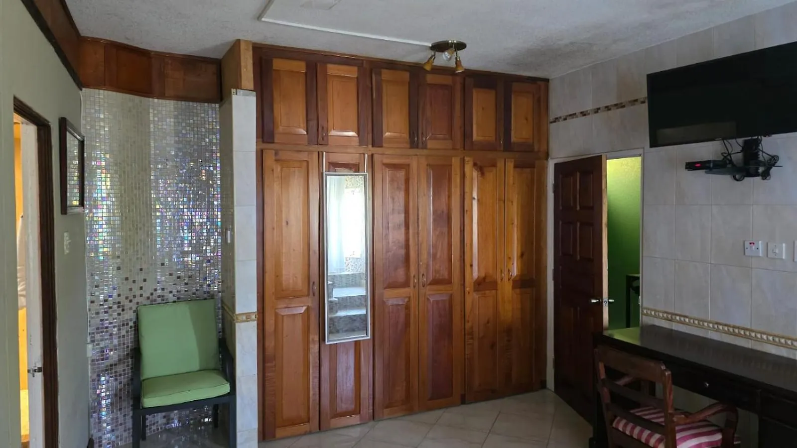 Wizzy Apartment White River Ocho Rios 0*,  Jamaika